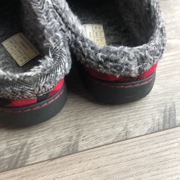 Eddie Bauer Slippers 7 House Shoes - Picture 7 of 7